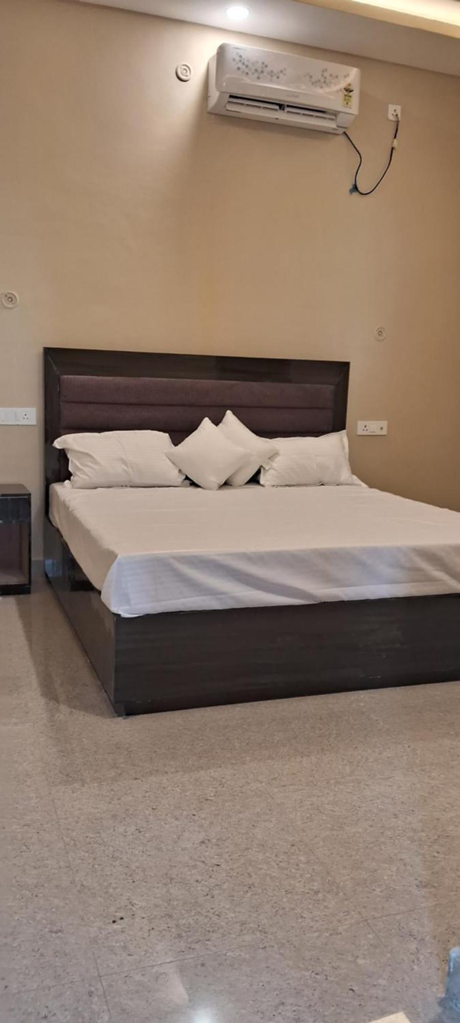 Shree Janki Palace Hotel Ayodhya Bagian luar foto